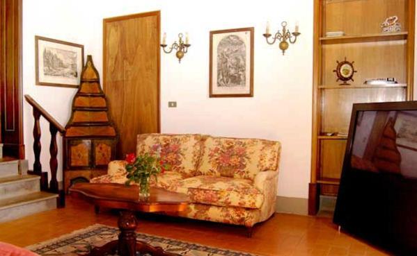 Casa Vacanze Villa Giusterna Monte Benichi Zewnętrze zdjęcie
