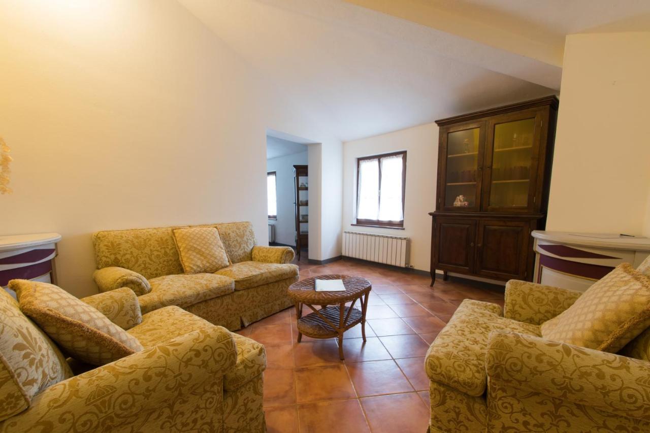 Casa Vacanze Villa Giusterna Monte Benichi Zewnętrze zdjęcie